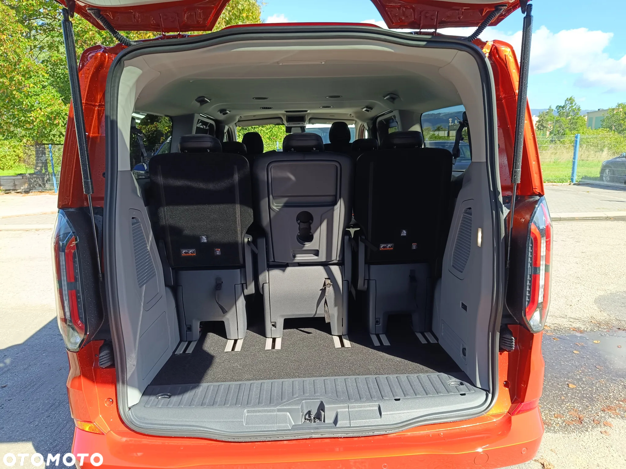 Ford Tourneo Custom 2.0 EcoBlue 320 AWD L2 Titanium X - 10