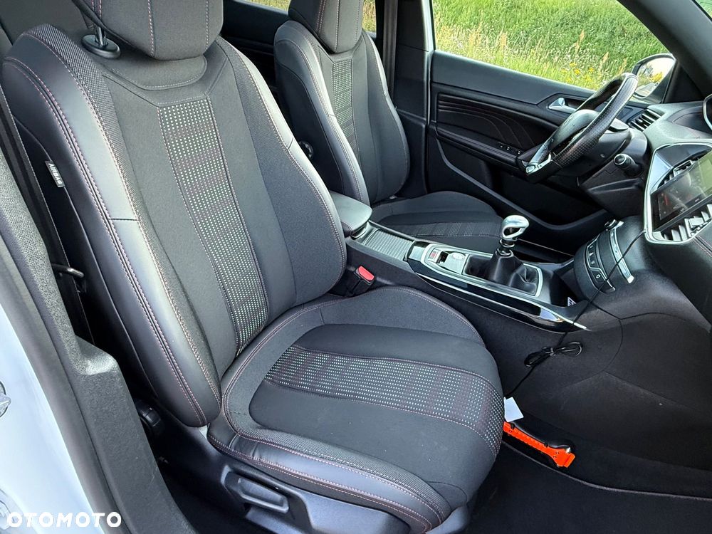 Peugeot 308 PureTech 130 Stop & Start GT-Line Edition - 29