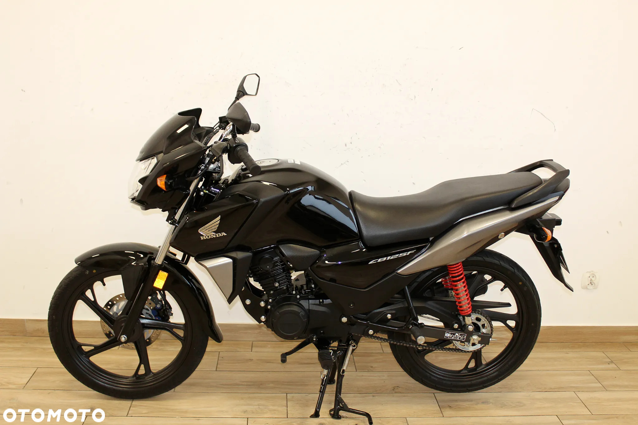 Honda CBF - 5
