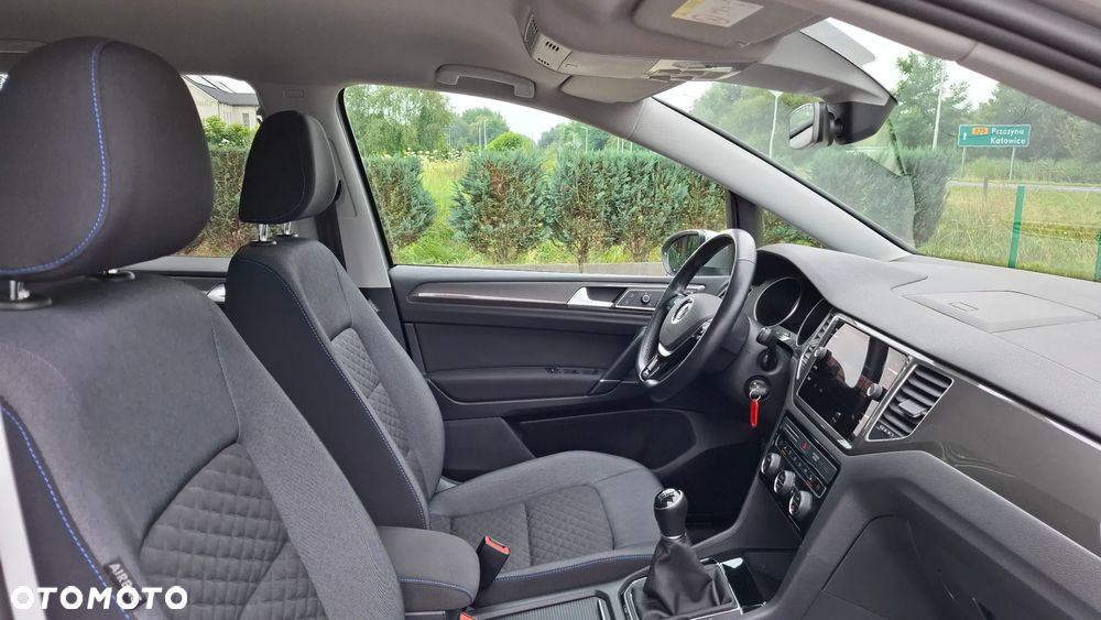 Volkswagen Golf Sportsvan - 26