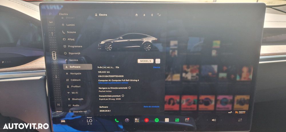 Tesla Model S - 15