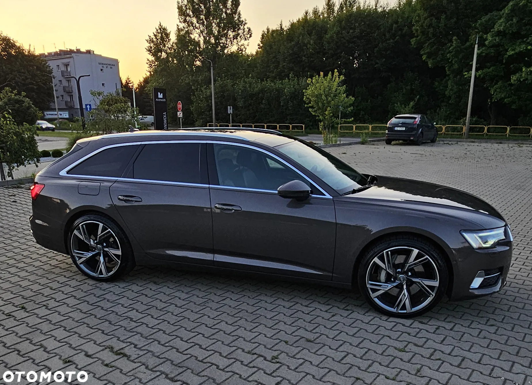Audi A6 Avant 55 TFSI quattro S tronic - 16