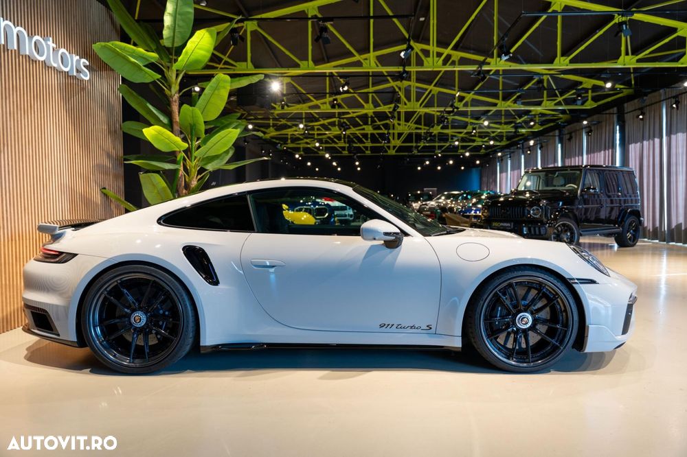 Porsche 911-TURBO-S - 19