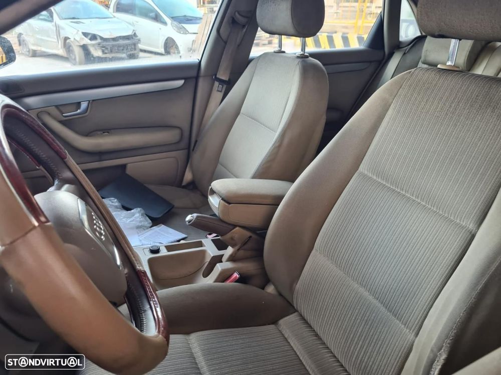 PÁRA-CHOQUES DIANTEIRO AUDI A4 BERLINA 8E - 13