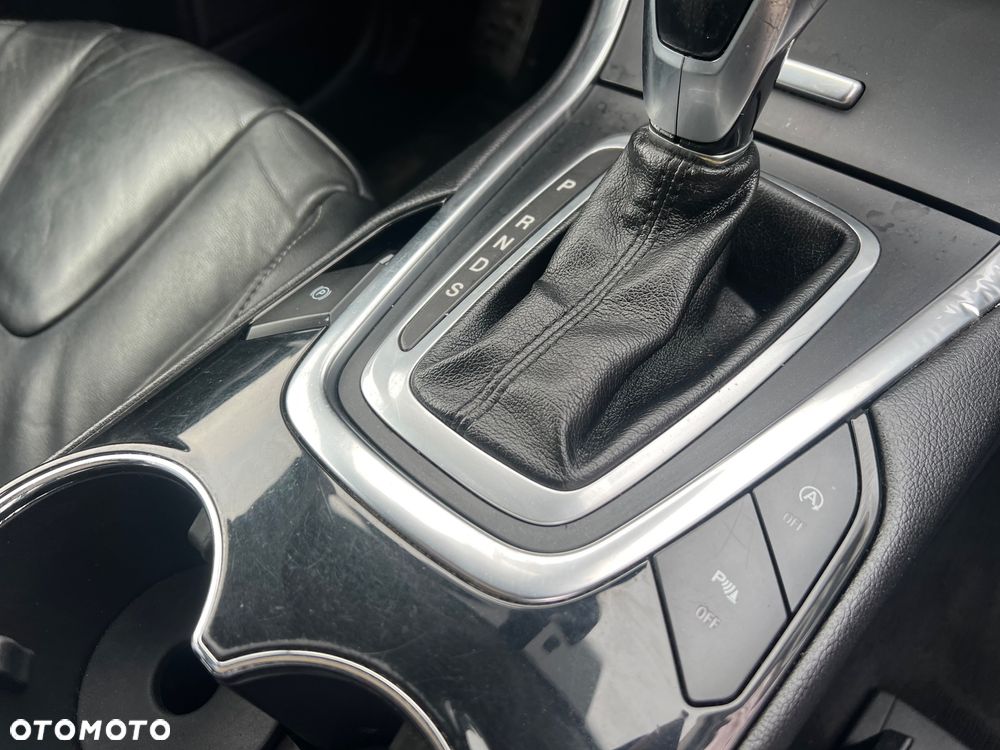 Ford S-Max 2.0 TDCi Titanium PowerShift - 9