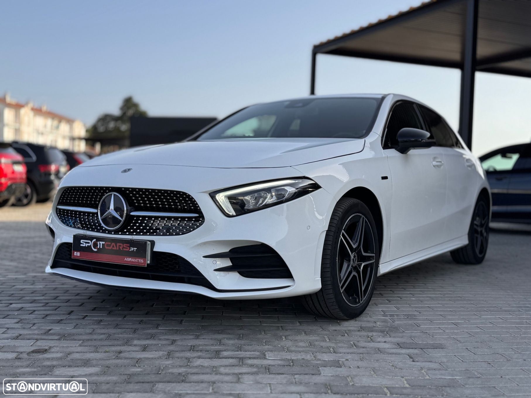 Mercedes-Benz A 250 e AMG Line - 2