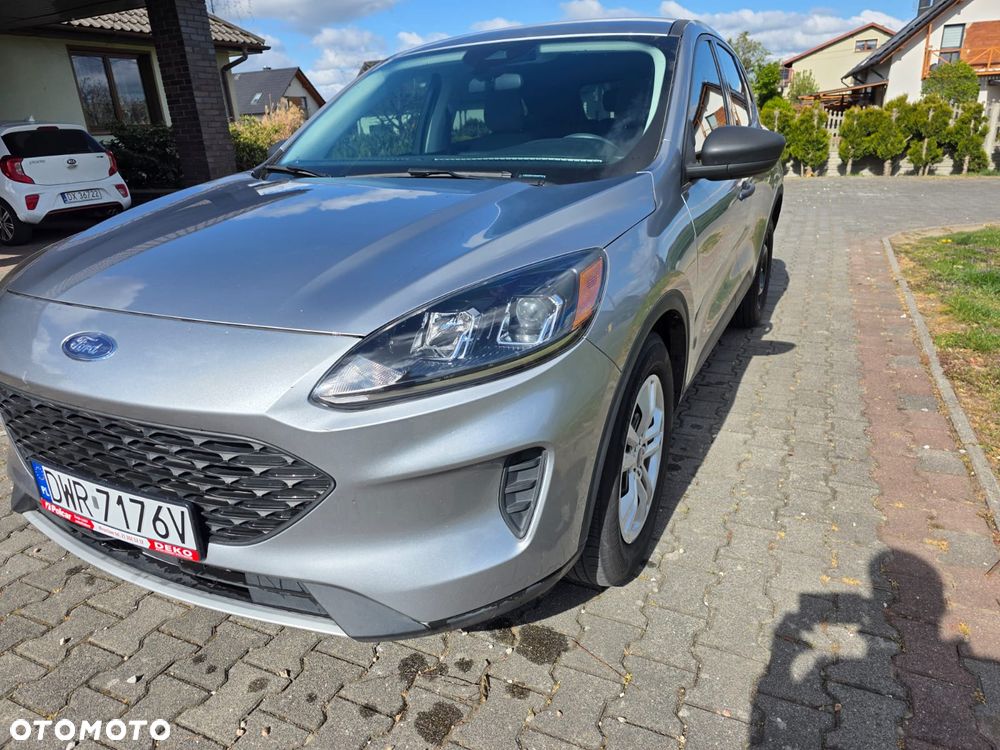 Ford Kuga - 2