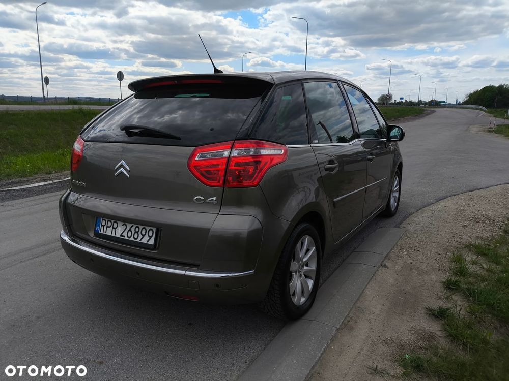 Citroën C4 1.6 HDi FAP Exclusive - 5