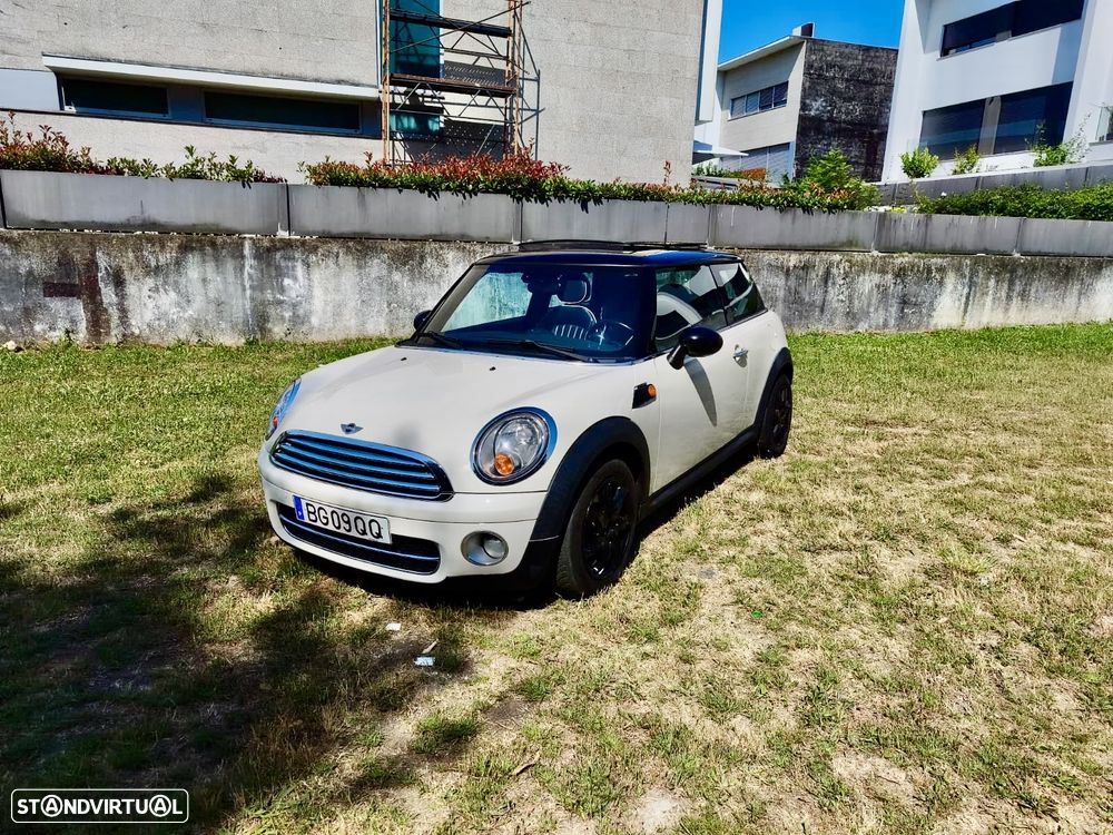 MINI 3 Portas Cooper D - 23