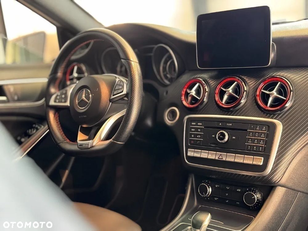 Mercedes-Benz Klasa A AMG 45 4-Matic - 15