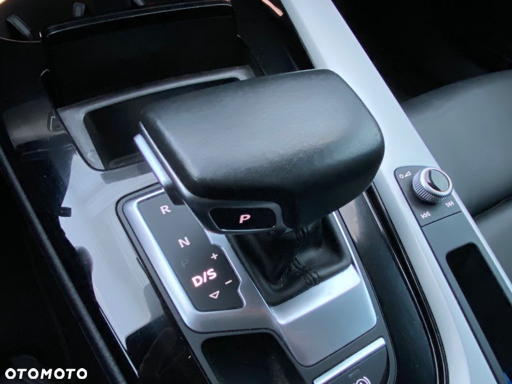 Audi A5 Sportback ver-sportback-35-tdi-s-tronic-advanced - 27