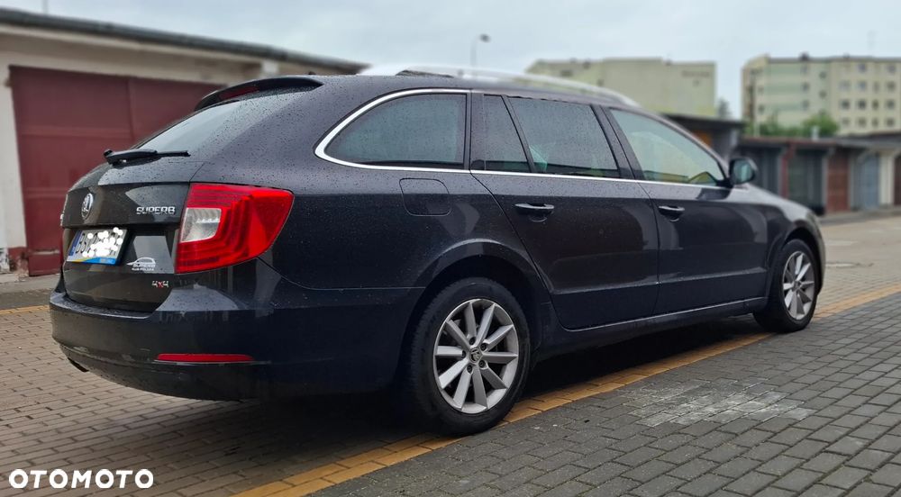 Skoda Superb 2.0 TDI 4x4 Ambition DSG - 6