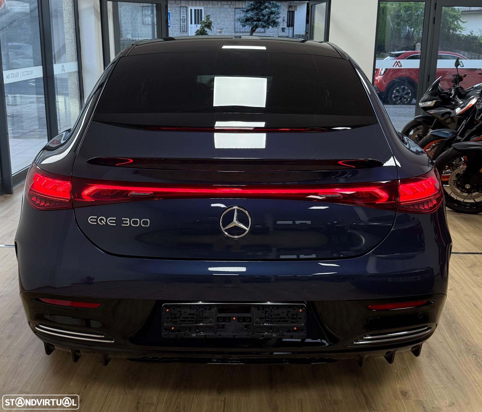 Mercedes-Benz EQE - 2