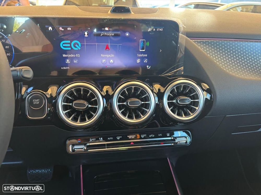 Mercedes-Benz EQA 250+ Progressive - 14