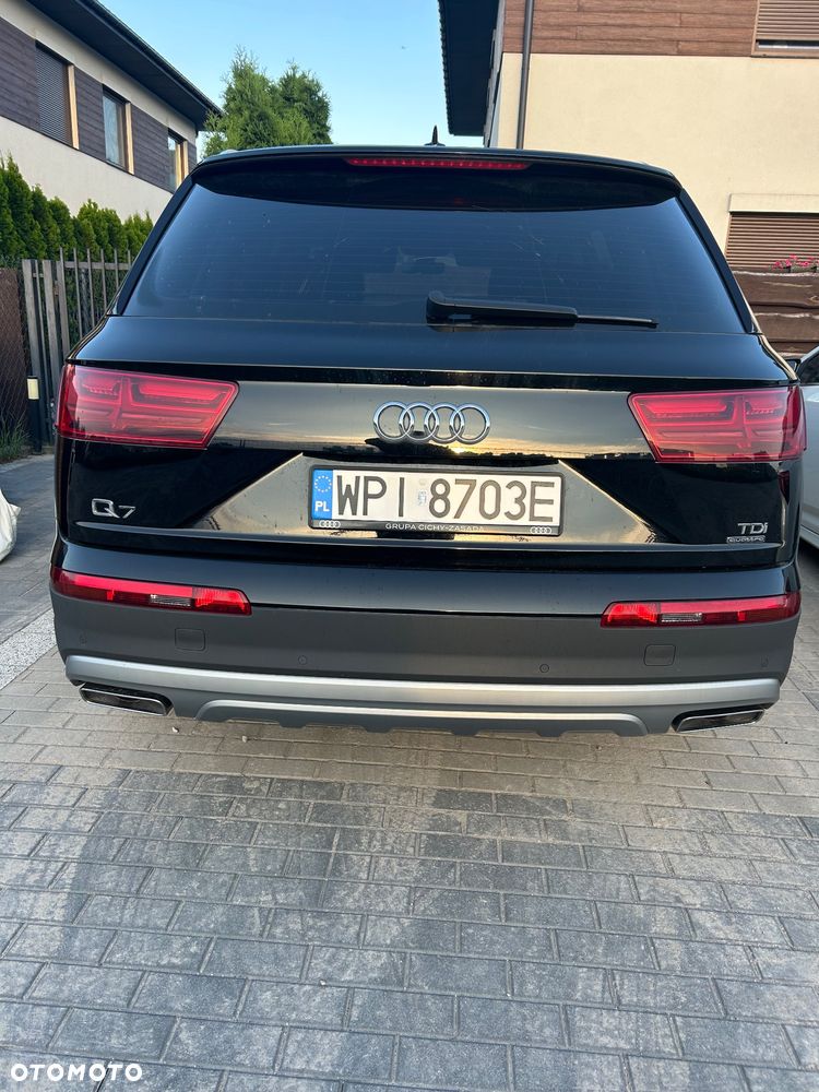 Audi Q7 - 7