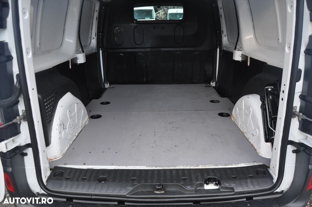 Renault Kangoo BLUE dCi 95 Intens - 8