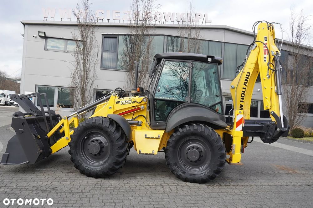 New Holland B115B / 4600 MTH! / 2021_247933 - 22