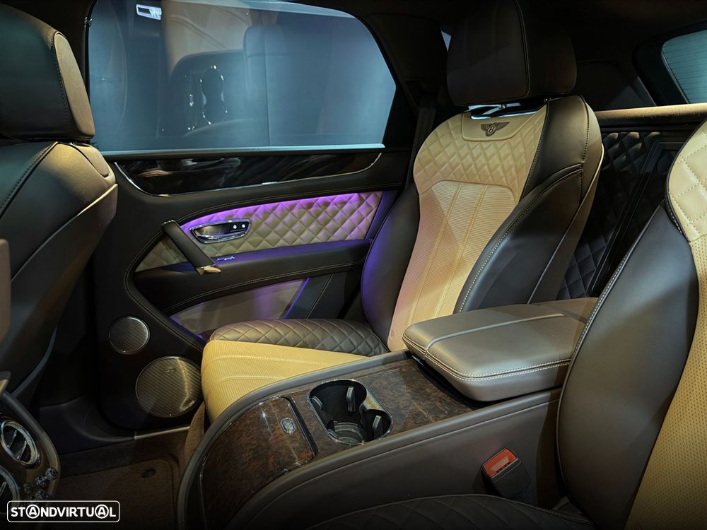 Bentley Bentayga Hybrid - 43