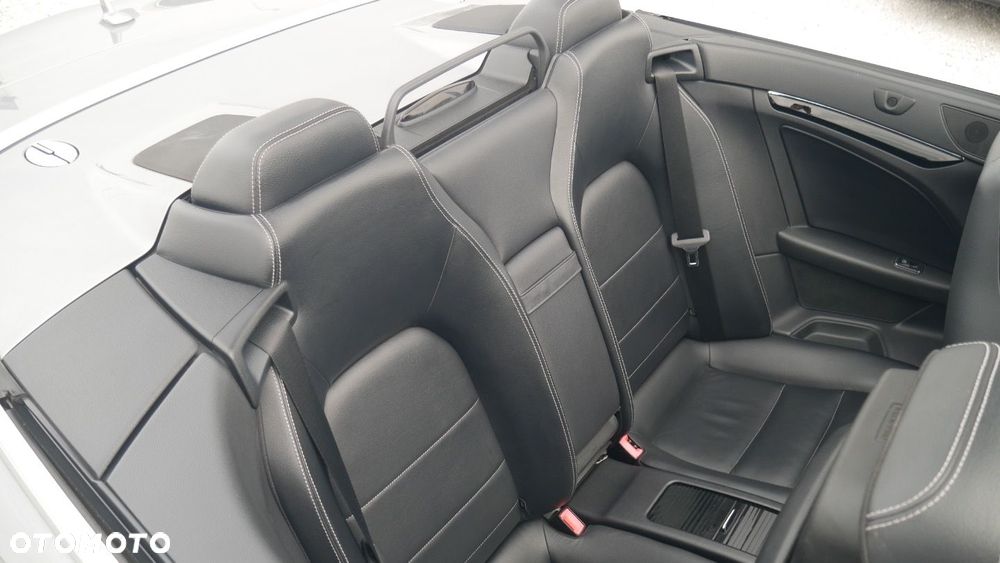 Mercedes-Benz Klasa E - 16