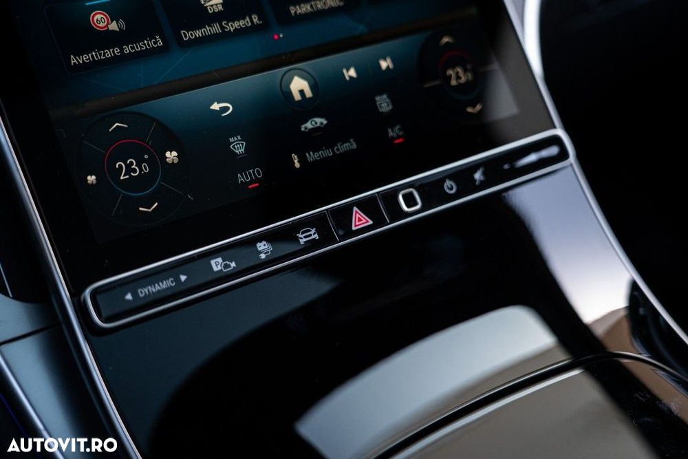 Mercedes-Benz GLC - 32