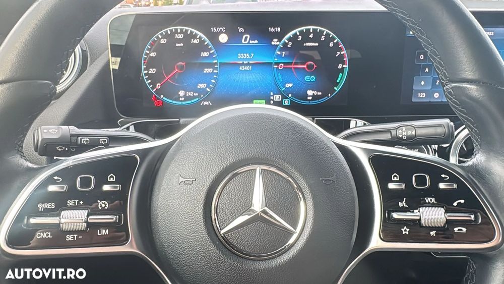 Mercedes-Benz GLA - 31