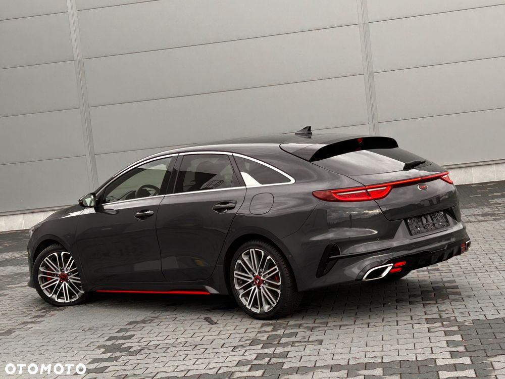 Kia ProCeed 1.6 T-GDI DCT7 OPF GT - 17