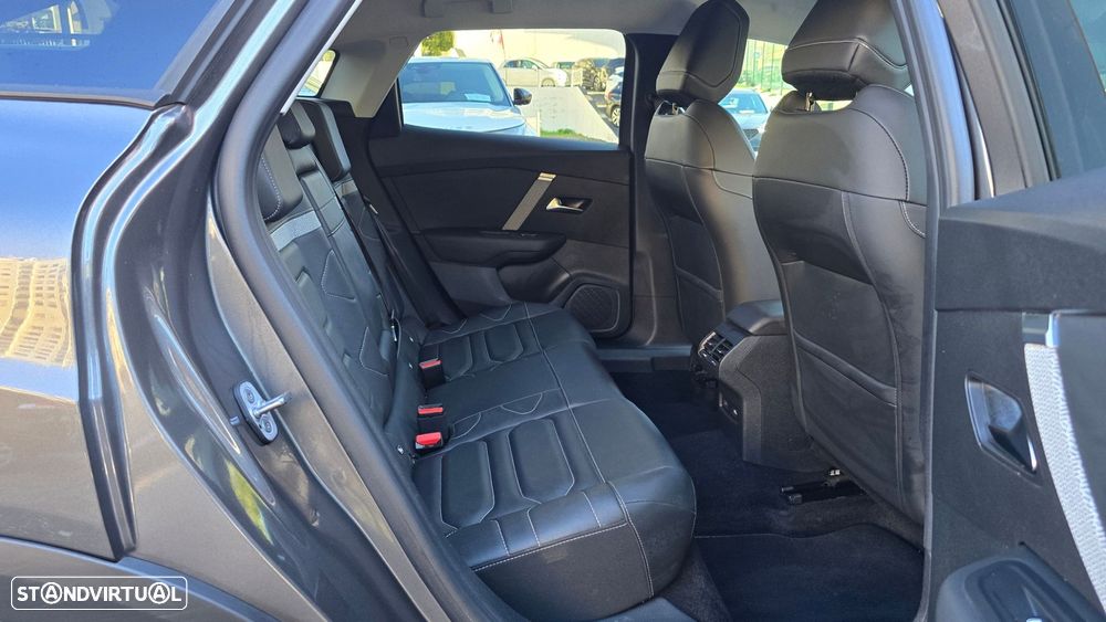 Citroën C4 1.2 PureTech Plus EAT8 - 59