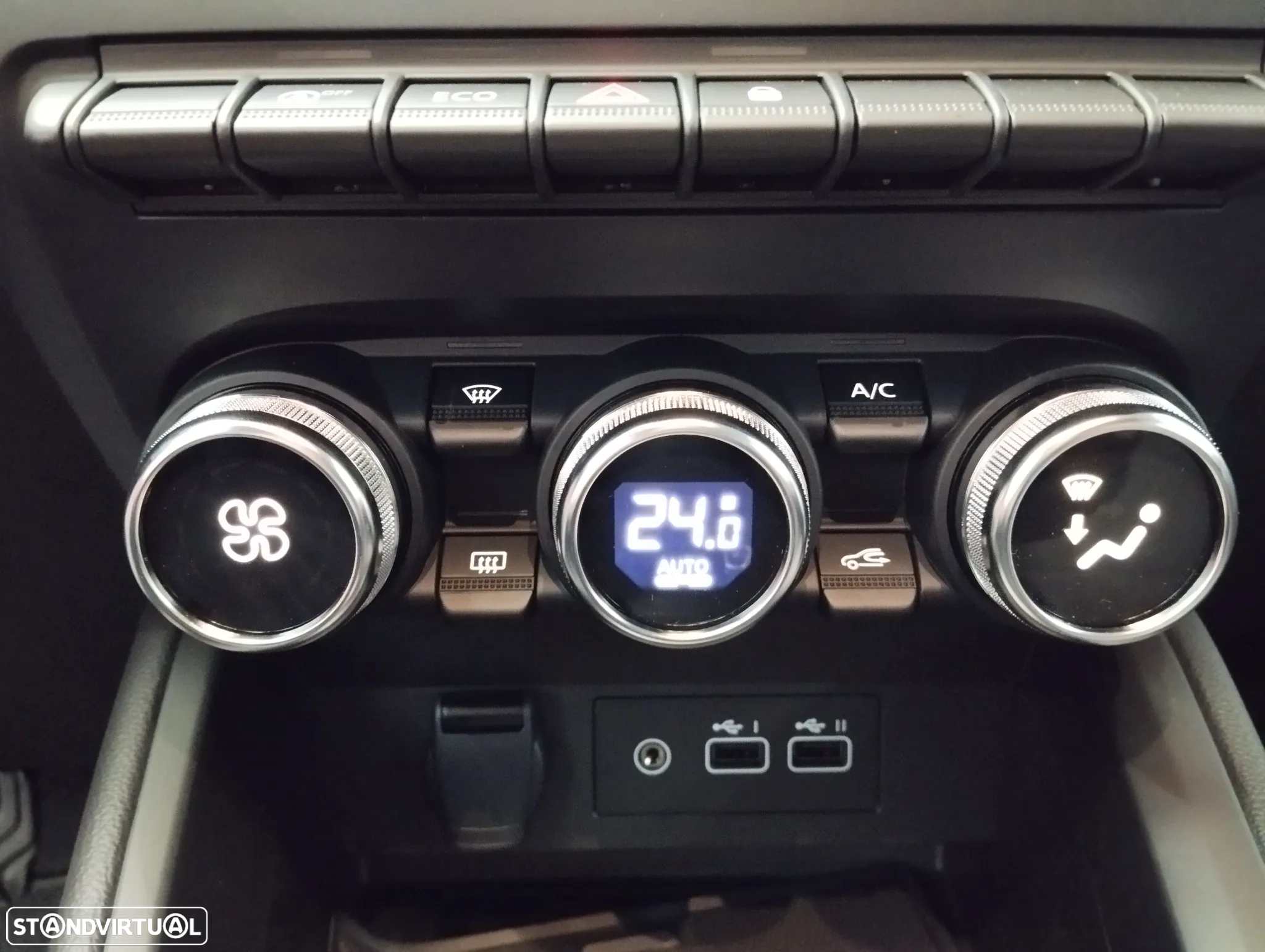 Mitsubishi Colt - 38