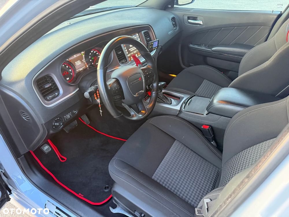 Dodge Charger 5.7 R/T - 5