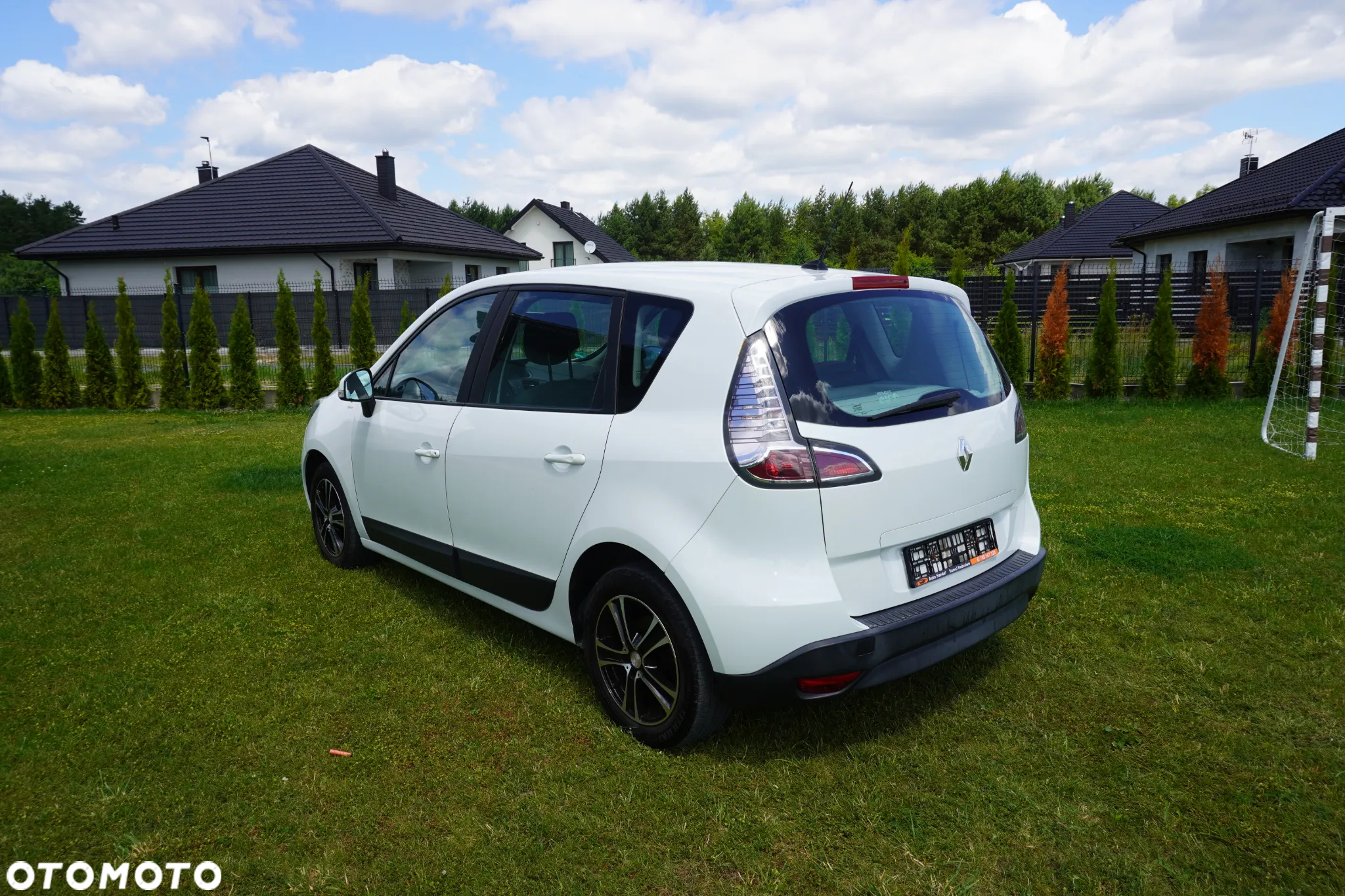 Renault Scenic 1.6 16V 110 TomTom Edition - 16