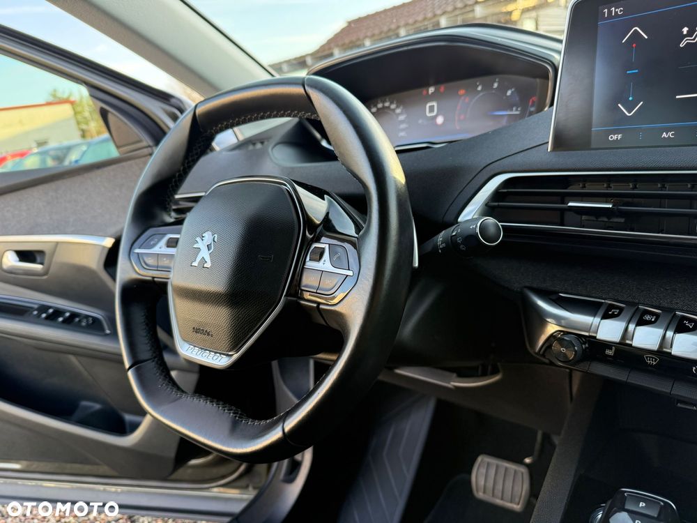 Peugeot 3008 1.5 BlueHDi Active S&S EAT8 - 31