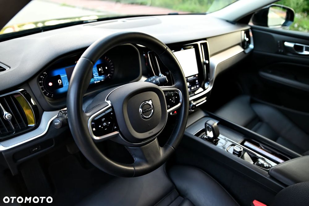 Volvo V60 B3 B Geartronic RDesign - 19