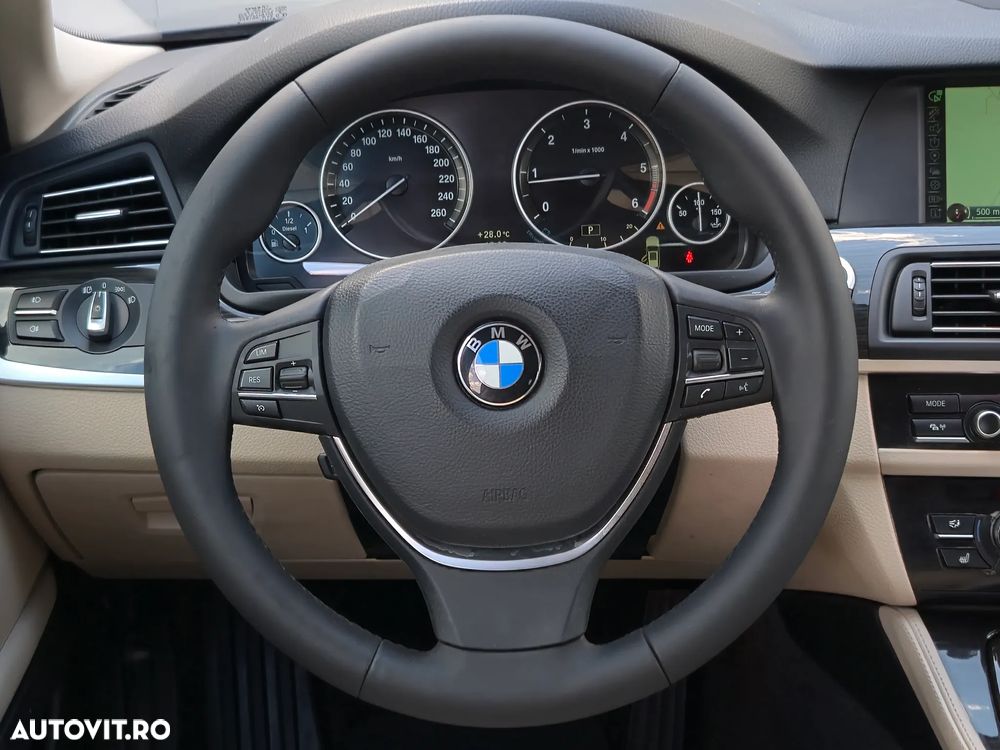 BMW Seria 5 520d Touring Aut. Luxury Line - 8