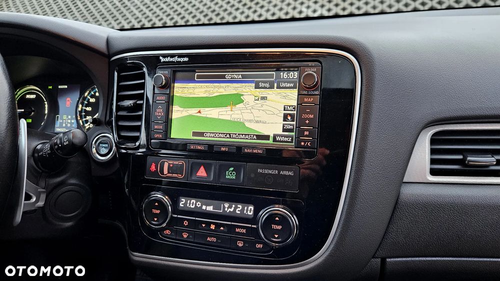 Mitsubishi Outlander 2.0 4WD Plus - 39