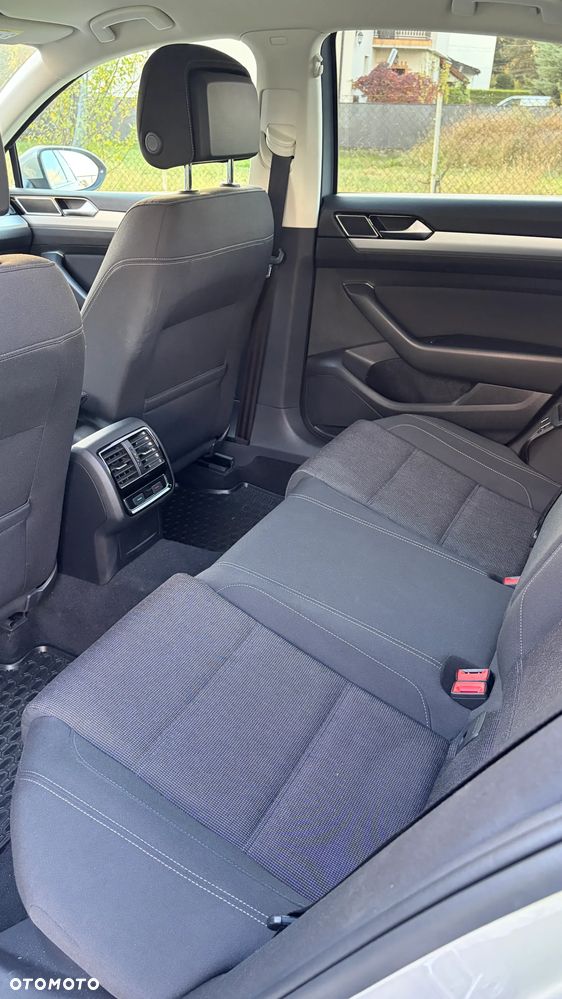 Volkswagen Passat 1.5 TSI EVO Comfortline - 11