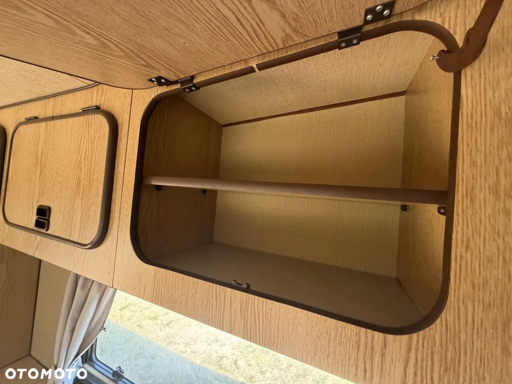 Ford Transit - 25