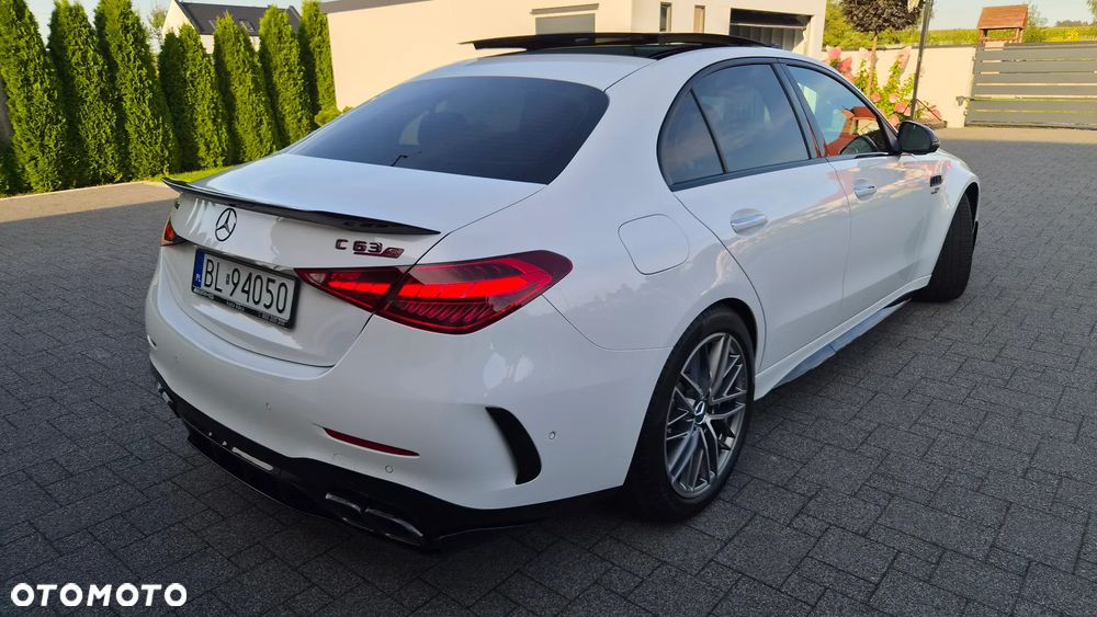 Mercedes-Benz Klasa C AMG 63 S E Performance AMG Speedshift MCT9G - 33