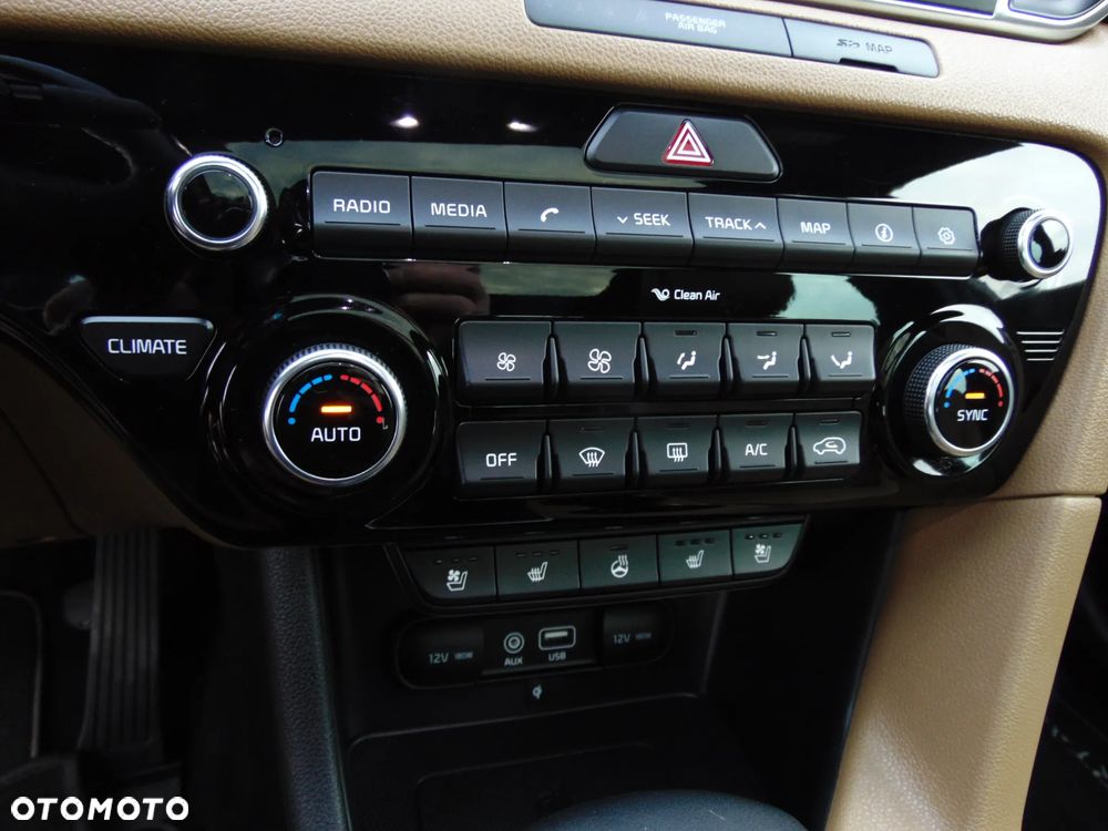 Kia Sportage 2,0 CRDI AWD Platinum - 18