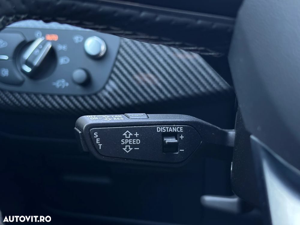 Audi RS4 Avant quattro Tiptronic - 27