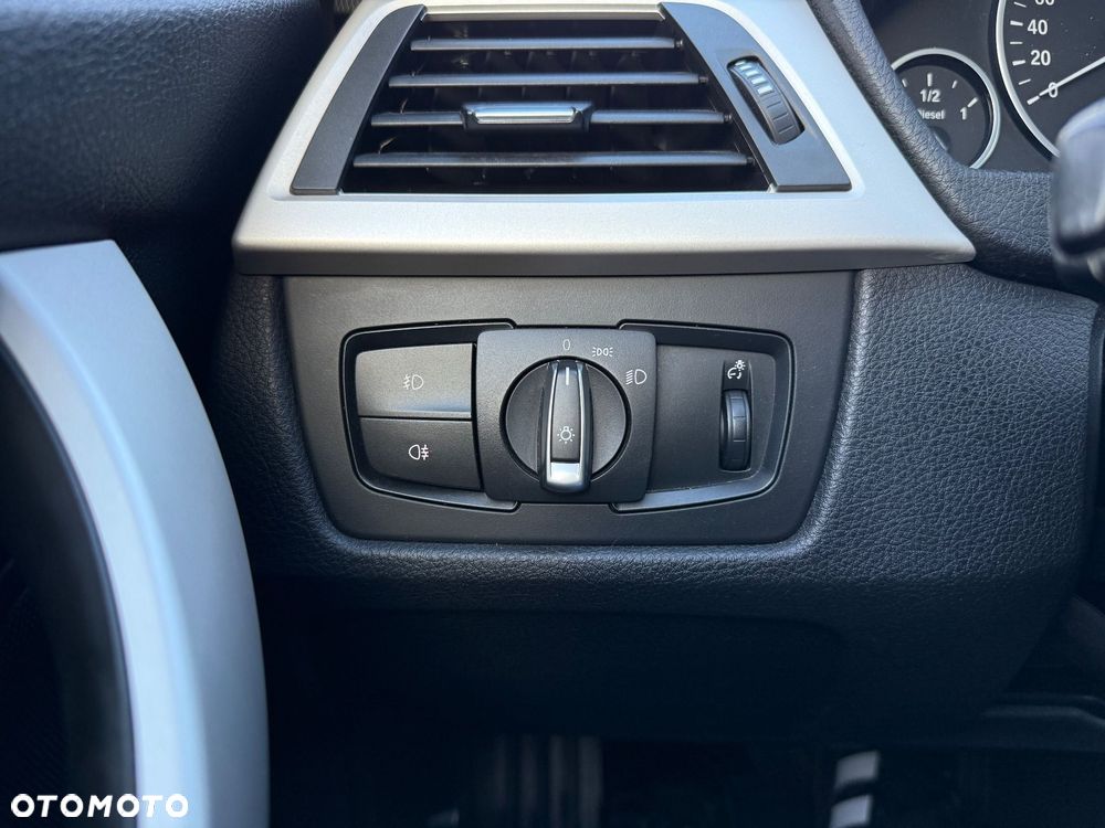 BMW Seria 3 320d Sport-Aut - 19