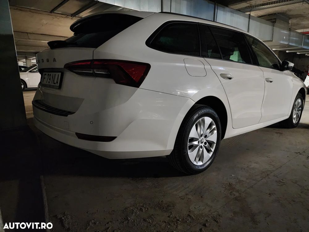 Skoda Octavia 2.0 TDI DSG Ambition - 24