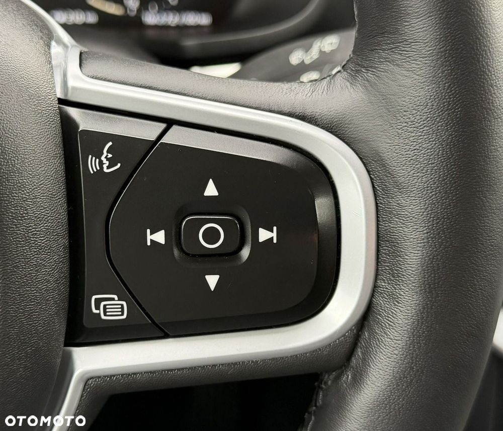 Volvo V60 D4 AWD Geartronic Momentum Pro - 21