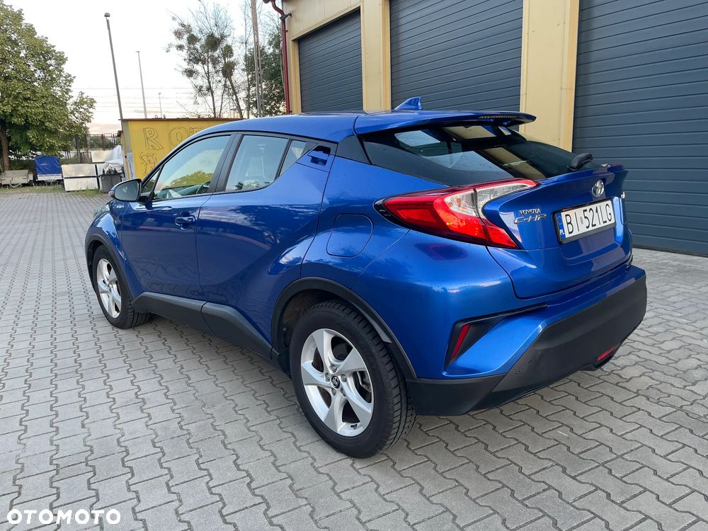 Toyota C-HR - 4
