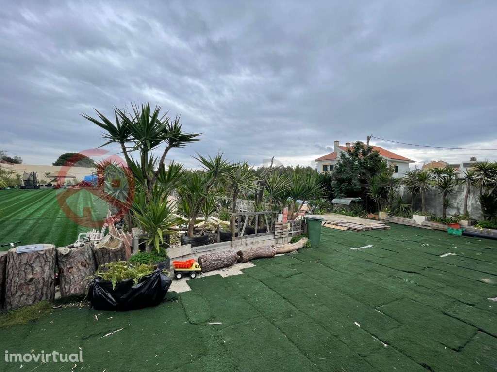 Terreno para construção de duas moradias na Charneca da Caparica - Grande imagem: 4/22