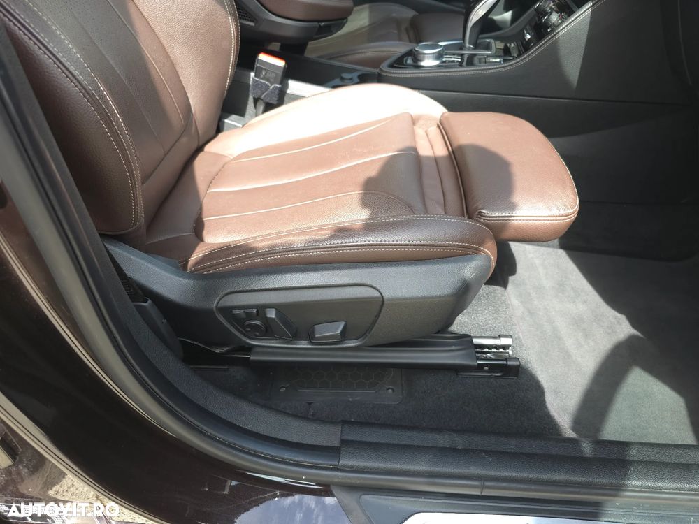BMW Seria 2 220d Aut. Luxury Line - 14