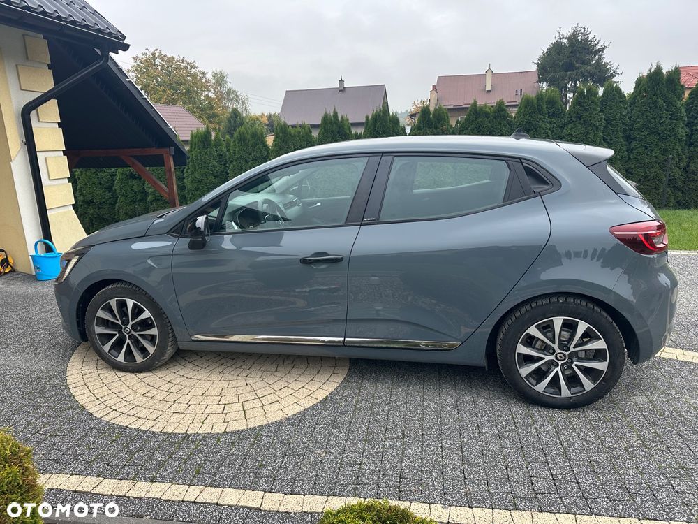 Renault Clio - 9