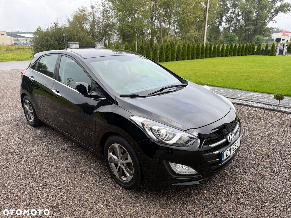 Hyundai i30 blue 1.6 GDI YES Gold - 14