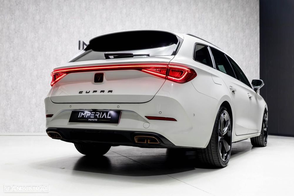 Cupra Leon ST 1.4 e-Hybrid MID DSG - 12