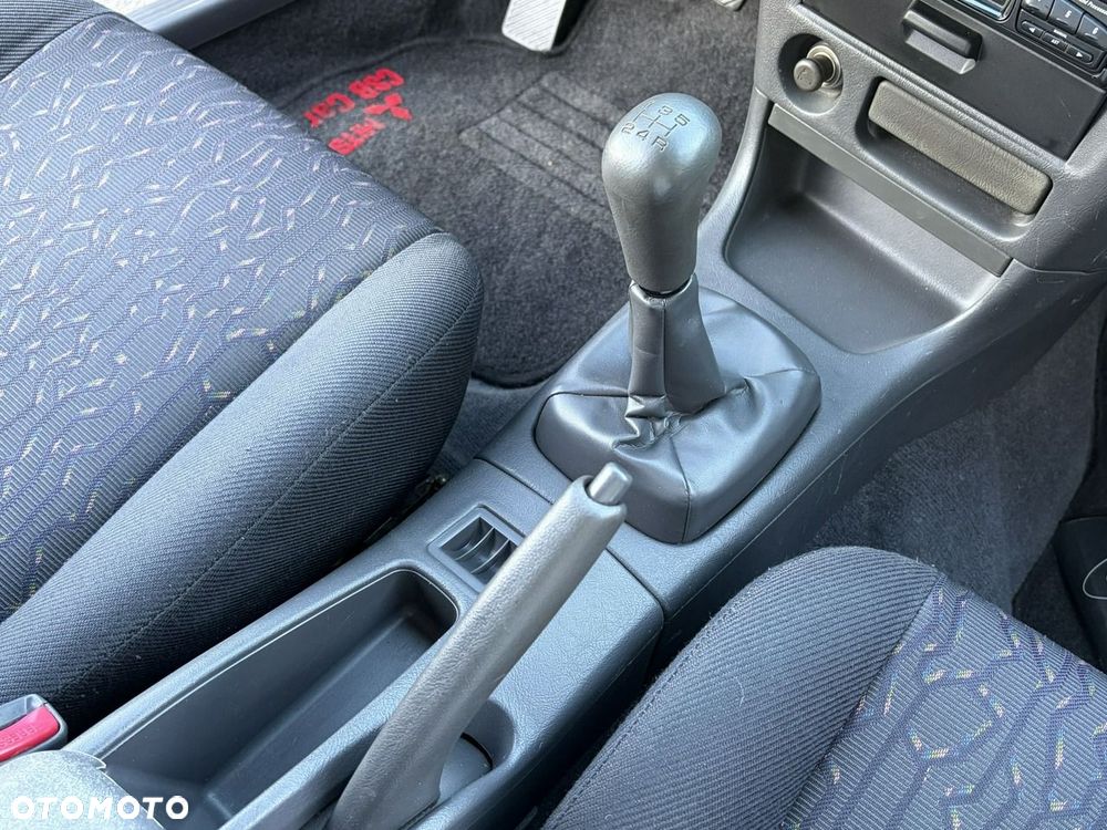 Mitsubishi Colt - 16