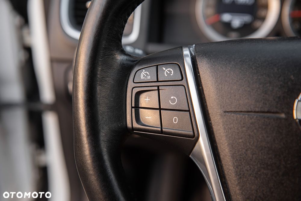 Volvo V60 2.0T Summum - 22